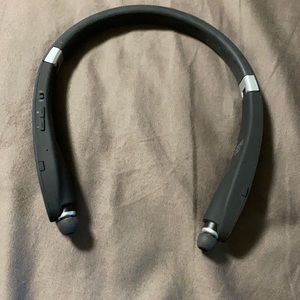 Dylan head set Brandnew with out the charger